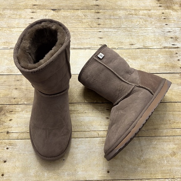 Emu Shoes | Emu Australia Platinum Stinger Lo Water Resistant | Color: Tan | Size: 8 | Poshposher720's Closet